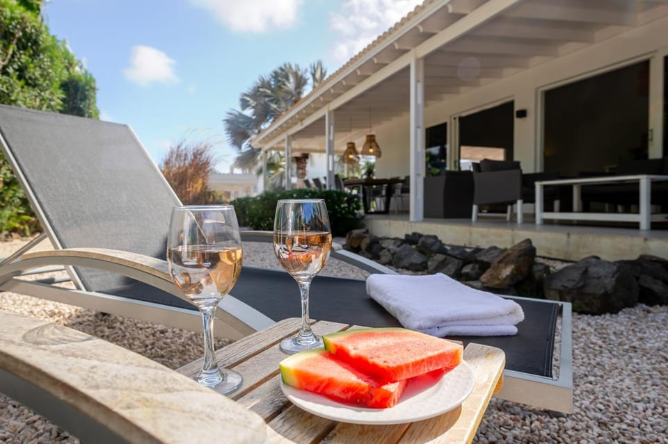 Garden, Garden view, sunbed