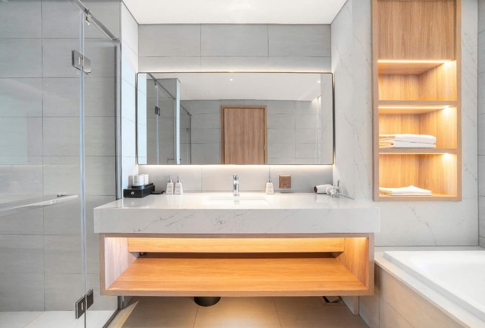 À La Carte High floor, luxury bay view Apartment in Vietnam