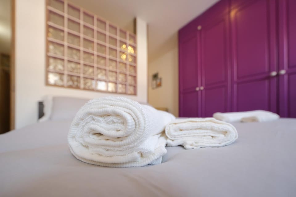 Bed, Photo of the whole room, Bedroom, towels, wardrobe