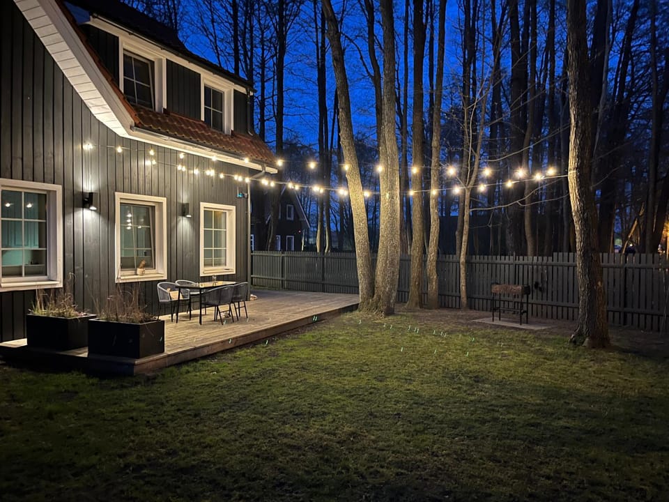 Property building, Patio, Balcony/Terrace, Balcony/Terrace