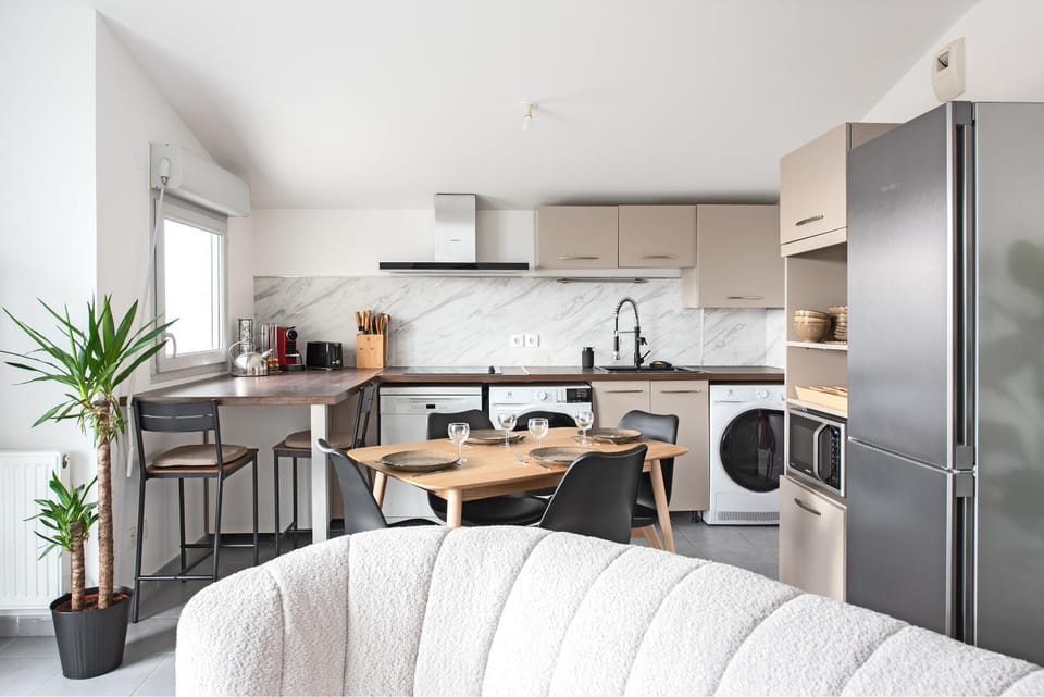 Kitchen or kitchenette, stove, kitchen