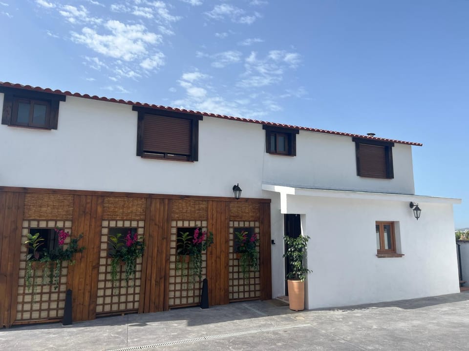 Property building, Day