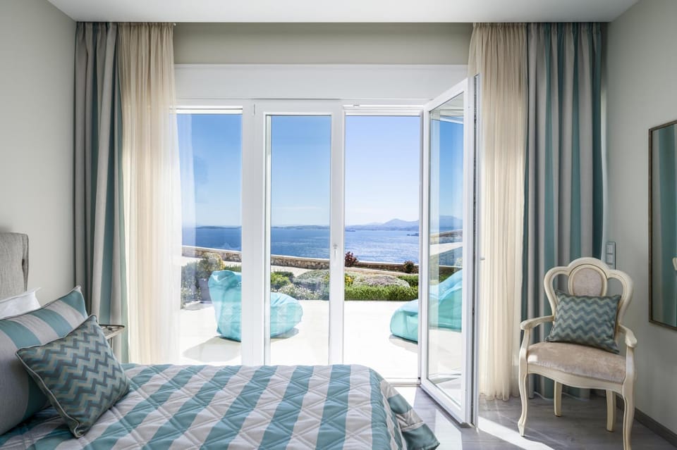 Bed, View (from property/room), Balcony/Terrace, Bedroom