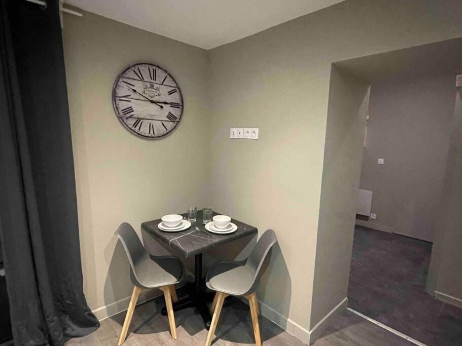 La Suite de l’Empereur/ Logement neuf janvier 2024 Apartment in Orléans