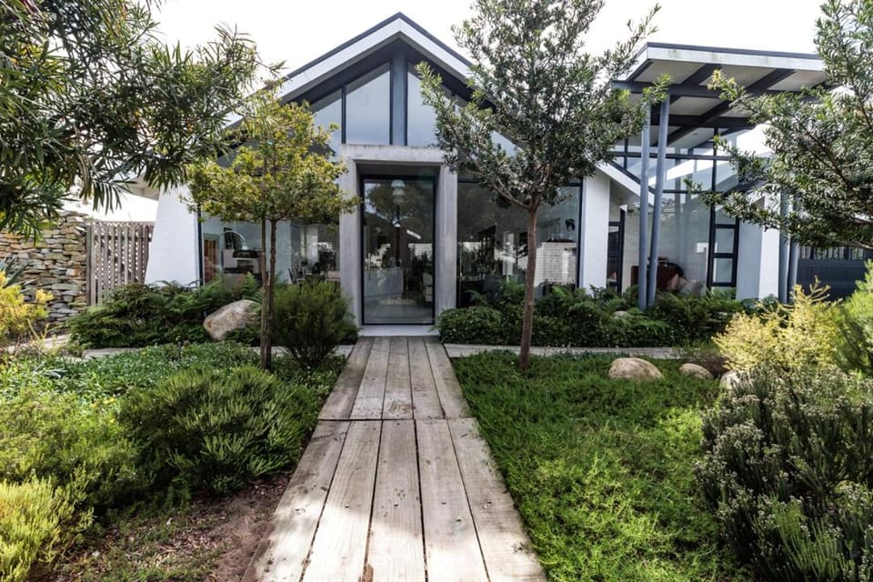 Property building, Garden