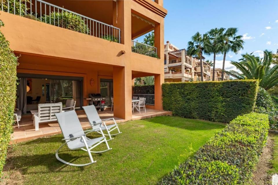 Property building, Day, Garden, View (from property/room), Balcony/Terrace, Garden view