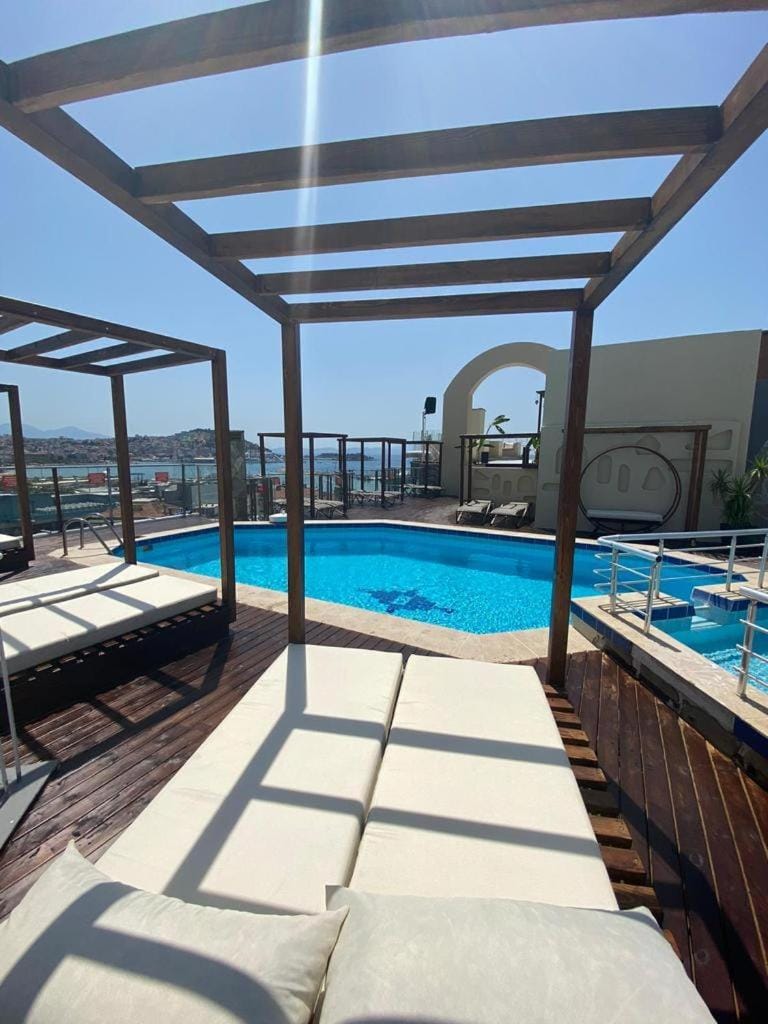 Balcony/Terrace, Pool view, sunbed