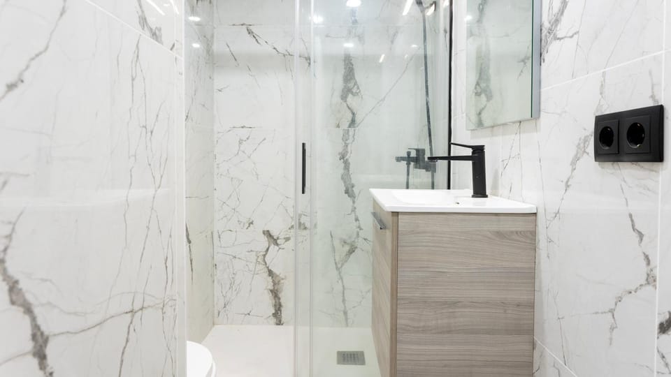 Shower, Bathroom