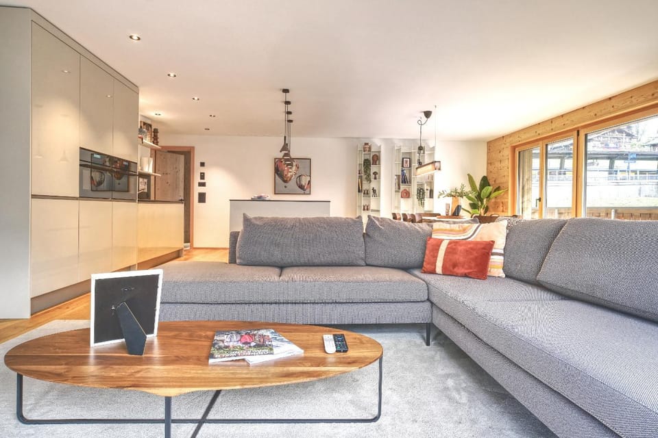 Kitchen or kitchenette, Living room, Seating area