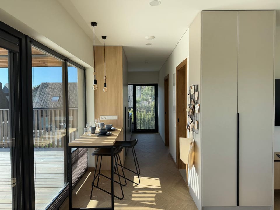 Kitchen or kitchenette, Dining area, kitchen