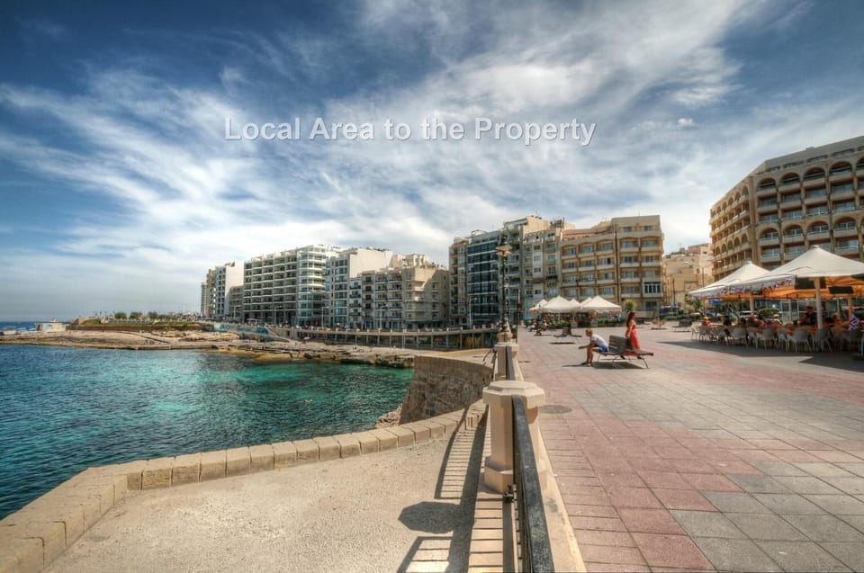 Penthouse Deluxe Apartment in Sliema