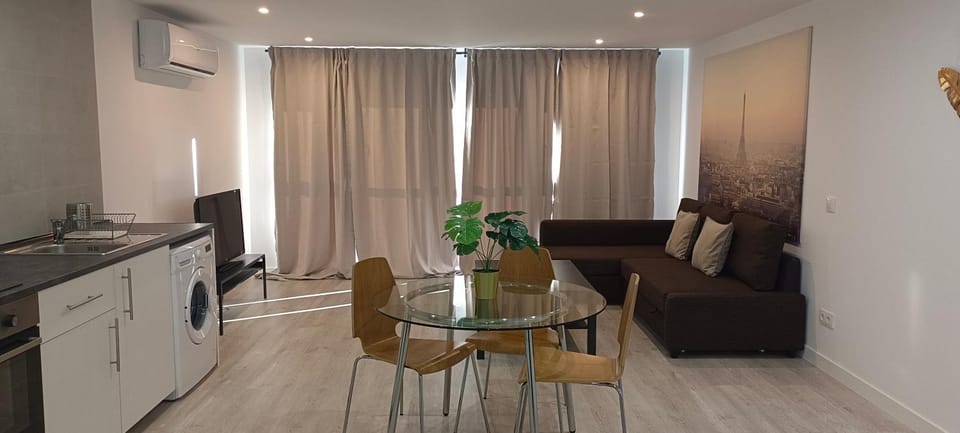 Apartamento de 70 m2 en el Arroyo de la Vega , Alcobendas Apartment in Alcobendas