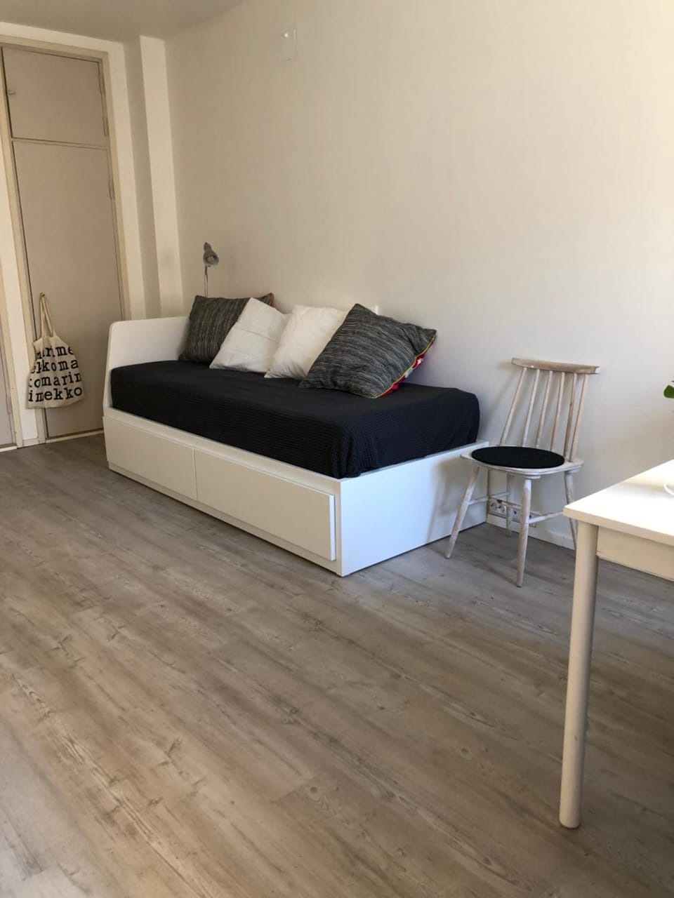 Modern city studio with own patio Apartment in Helsinki