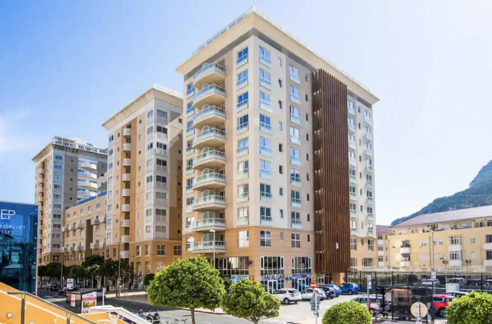 Property building, Day, Neighbourhood, Location