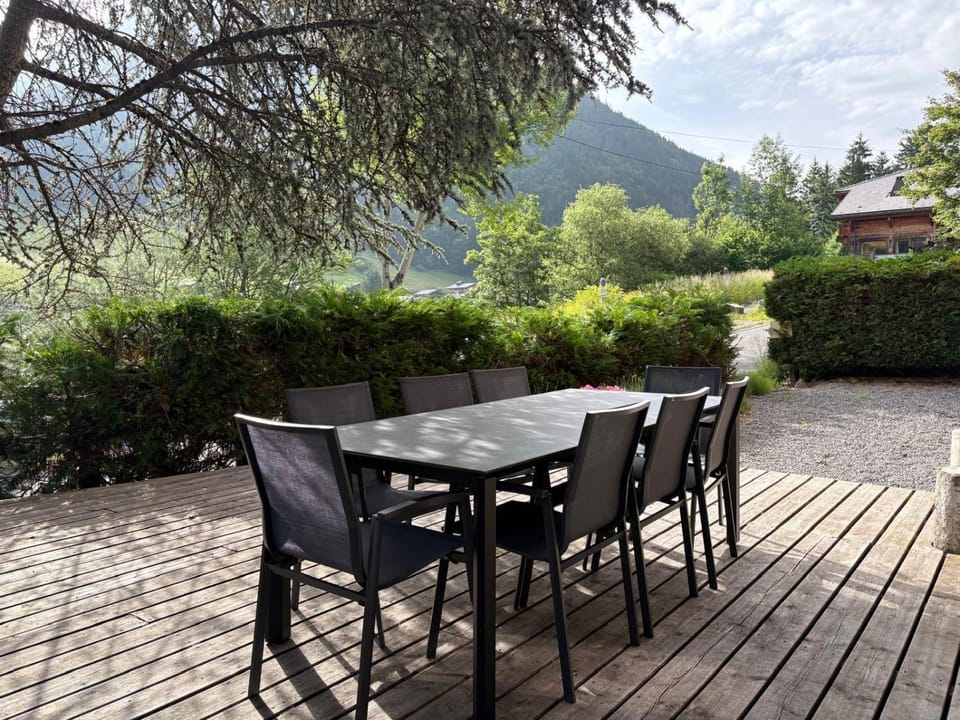 Garden, Mountain view