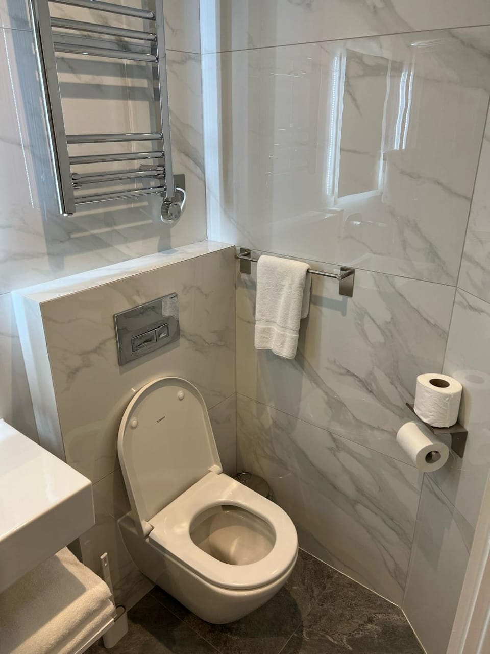 Toilet, Bathroom