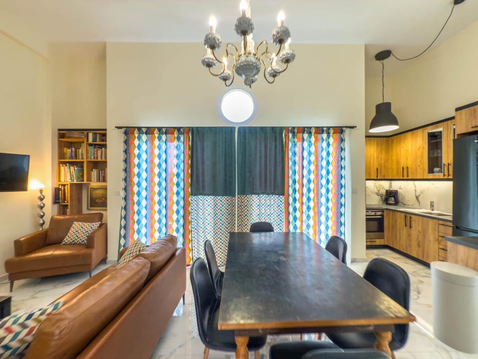 Living room, Dining area, kitchen