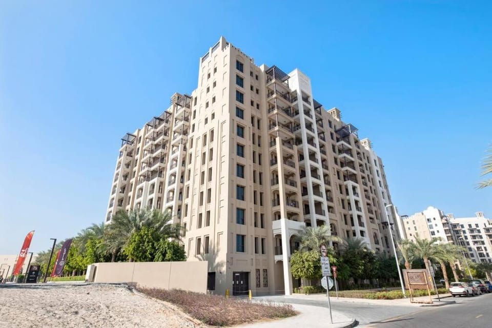 StoneTree - Cozy 1 BR near Madinat Jumeirah and Burj Al Arab Apartment in Dubai