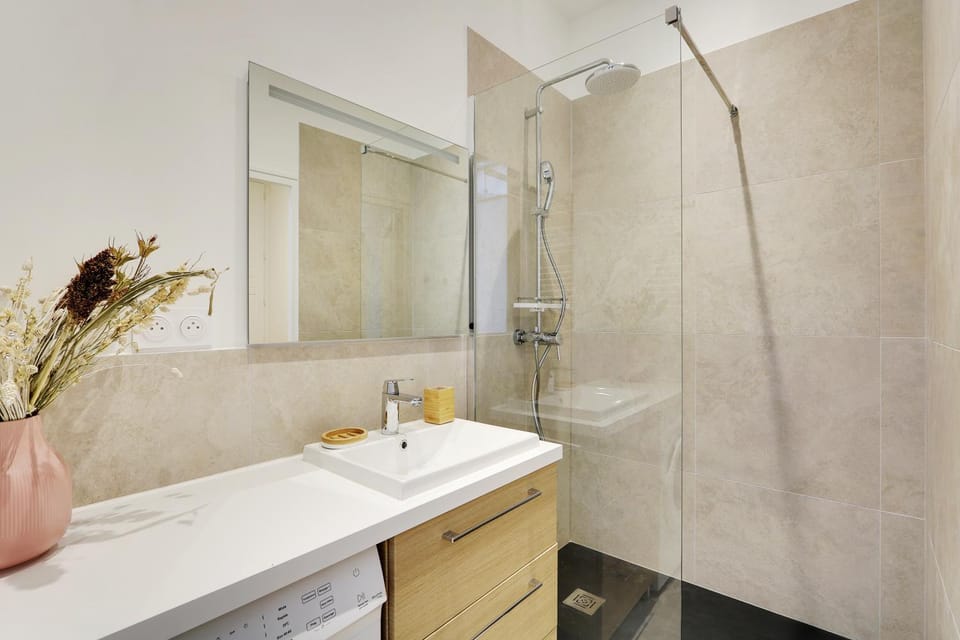 Shower, Bathroom