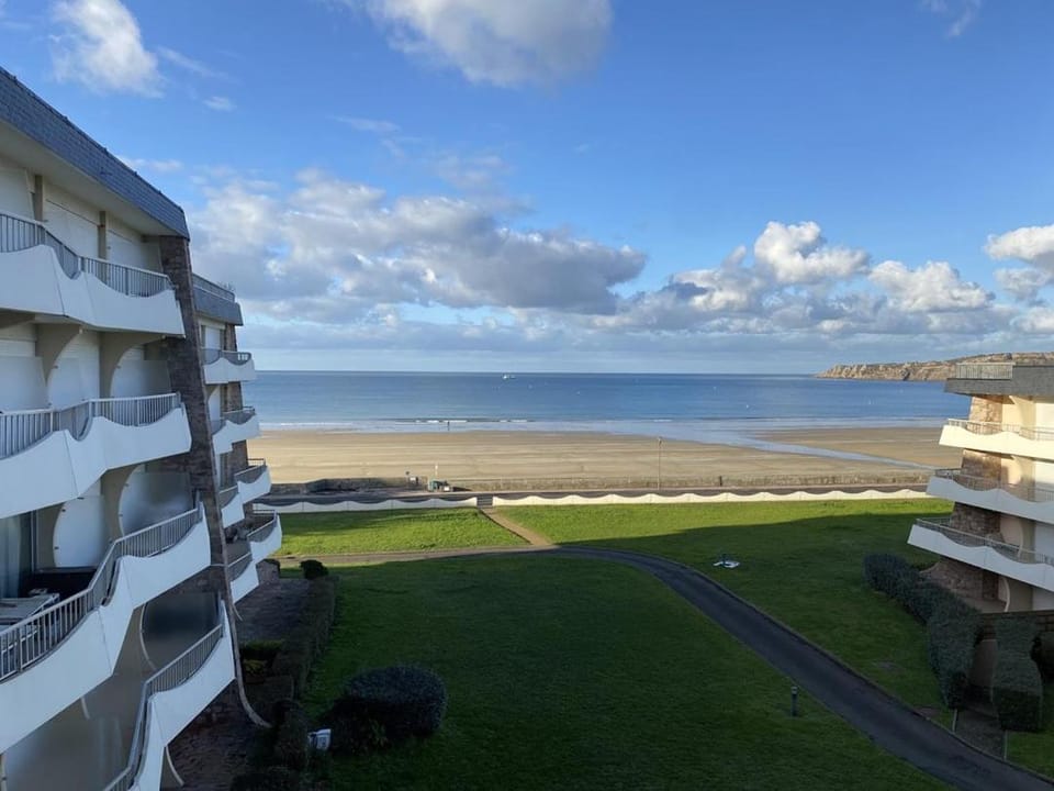 471 - Appartement T2 avec terrasse pleine vue mer Apartment in Brittany