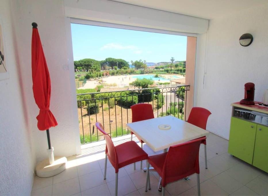 Patio, View (from property/room), Balcony/Terrace, Dining area