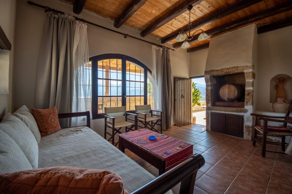 Bed, Living room, Seating area