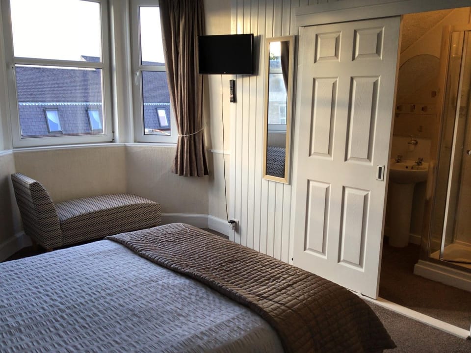 Parkhill Guest House Bed and Breakfast in Inverness