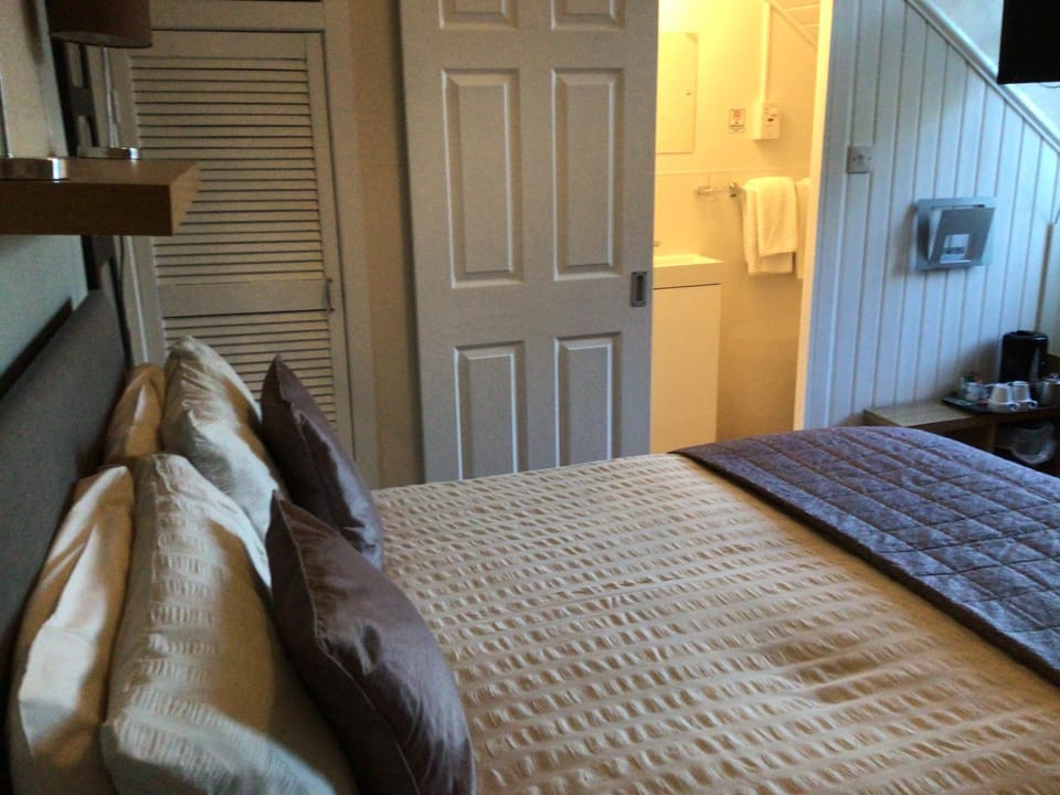 Parkhill Guest House Bed and Breakfast in Inverness