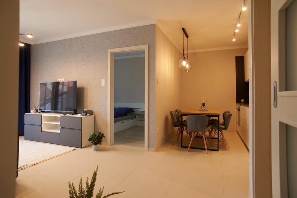 TV and multimedia, Photo of the whole room