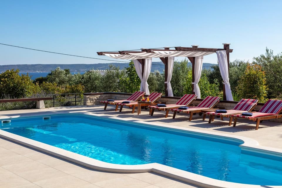 Garden, Beach, Mountain view, Swimming pool