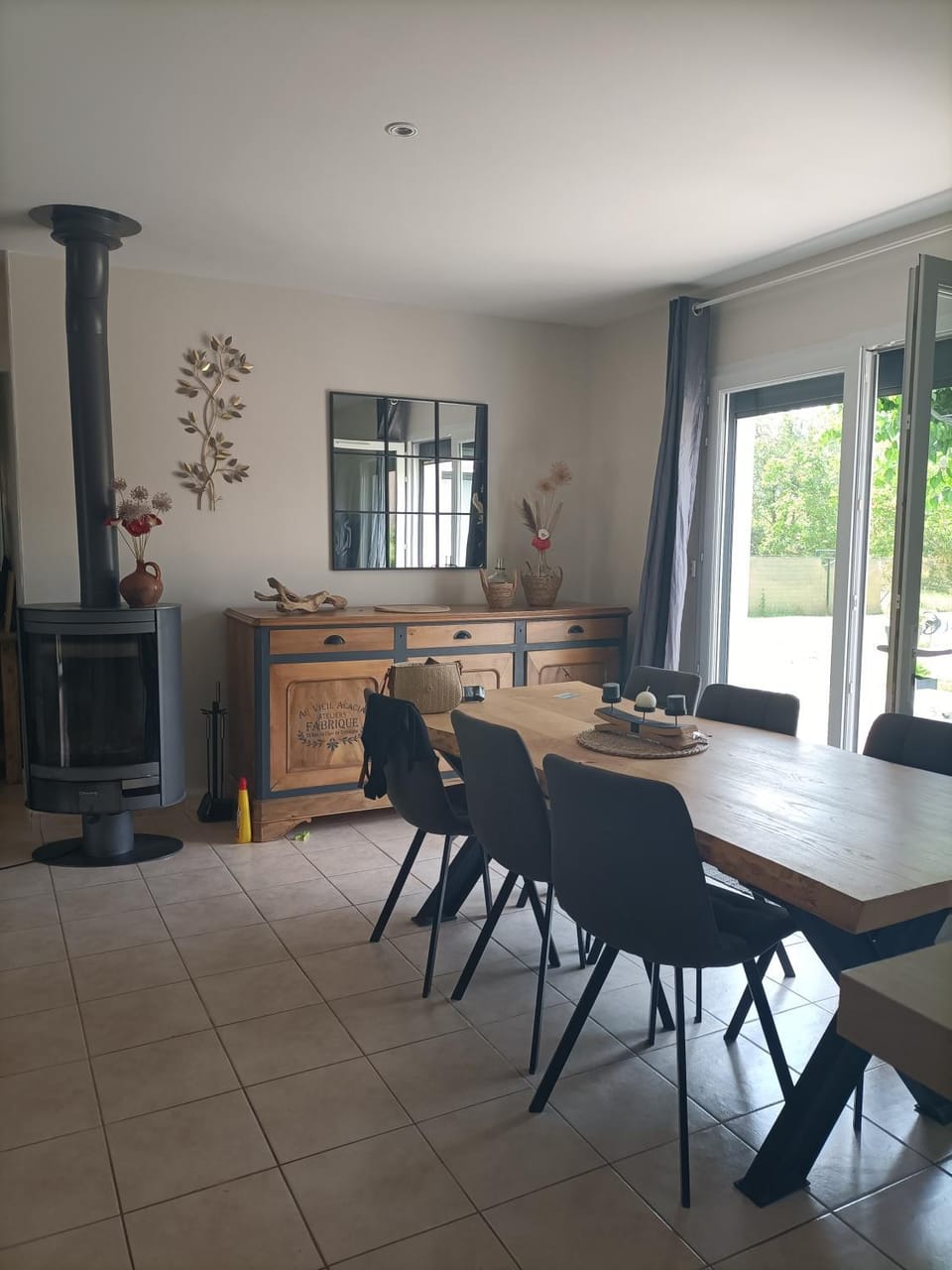 Chambre calme dans une maison à la campagne Vacation rental in Occitanie