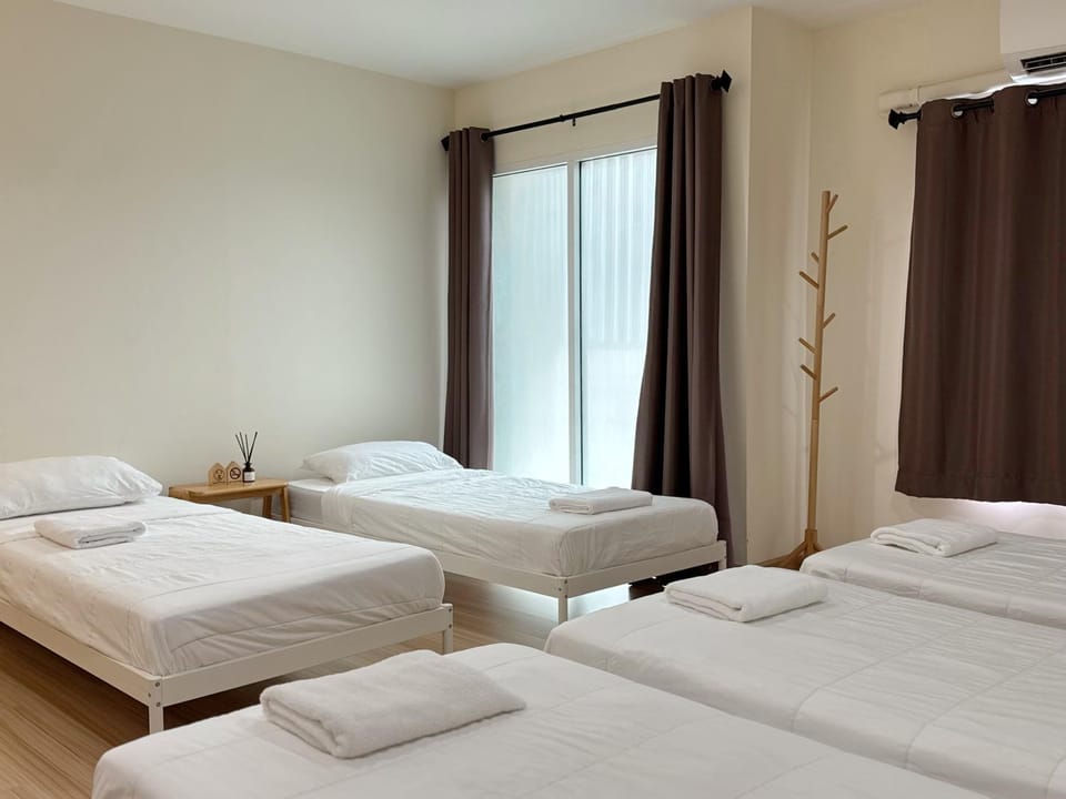 Jira Simply room Suvarnabhumi Airport 15 mins Bed and Breakfast in Bangkok