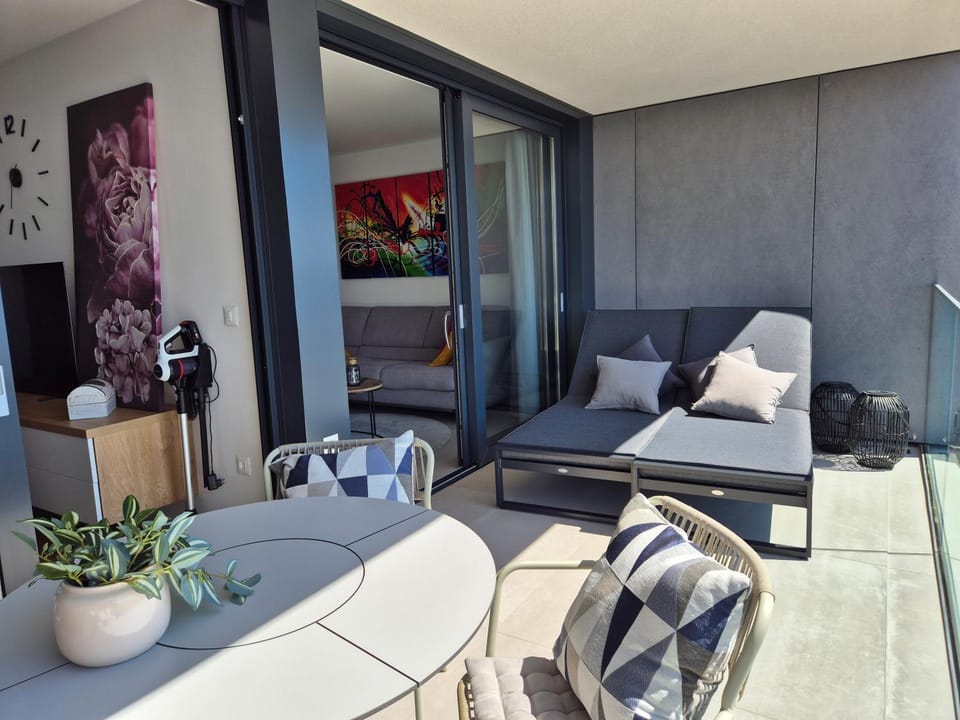 View (from property/room), Balcony/Terrace, Sea view