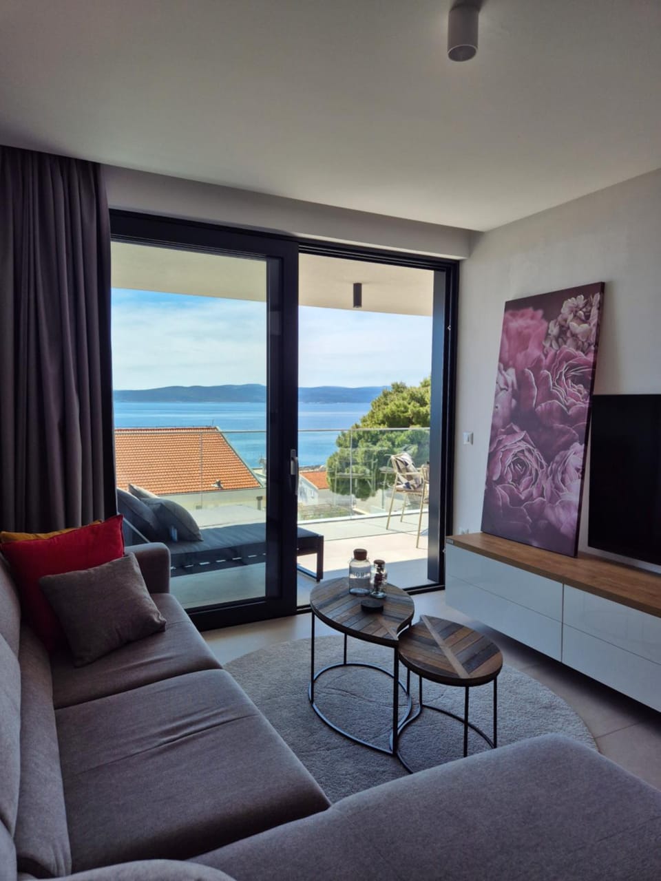 Living room, Sea view