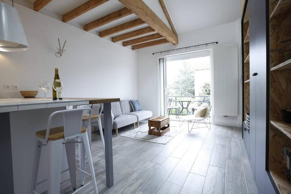 Communal lounge/ TV room, Kitchen or kitchenette, Living room, Dining area