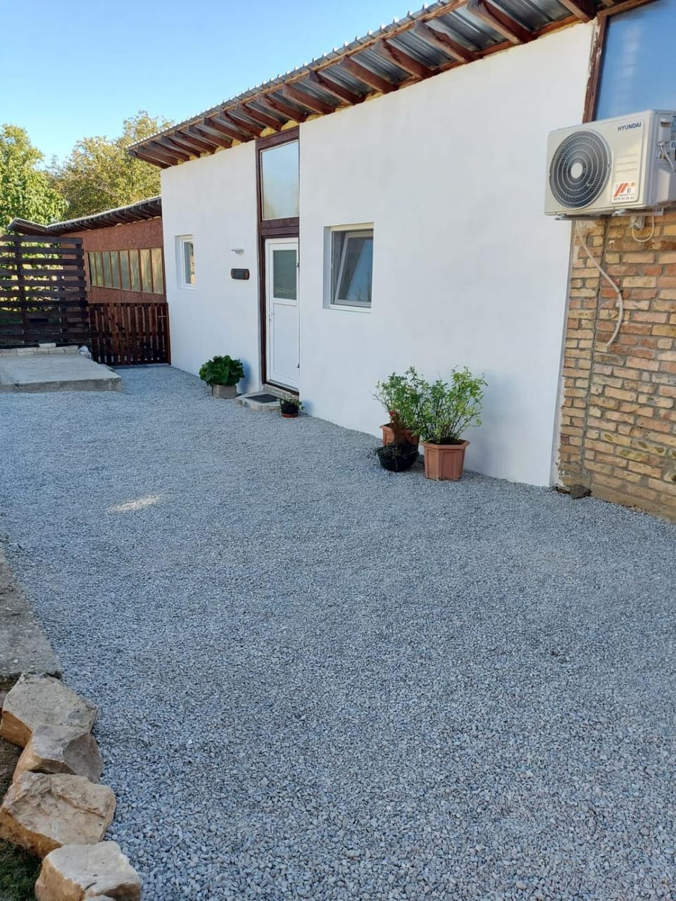 Property building, Day