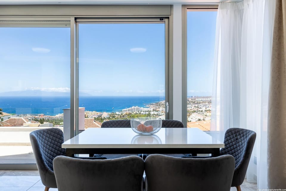 Ocean View heated pool villa Villa in Costa Adeje