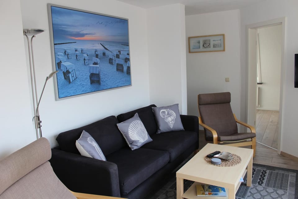 Living room, Photo of the whole room