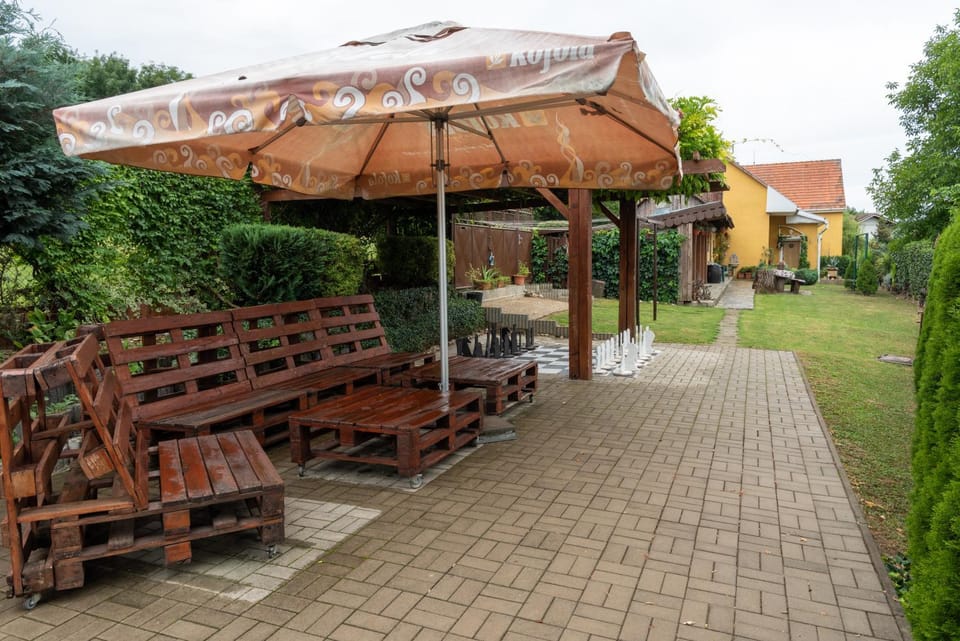 Off site, Balcony/Terrace