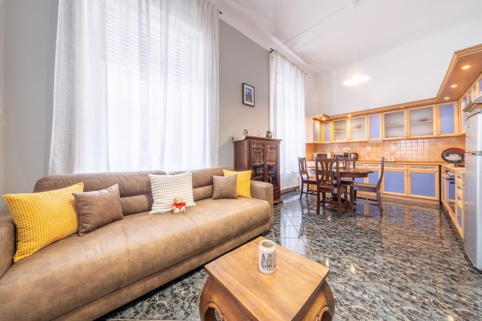 Liana-Luxury And Central Flat Apartment in Budapest