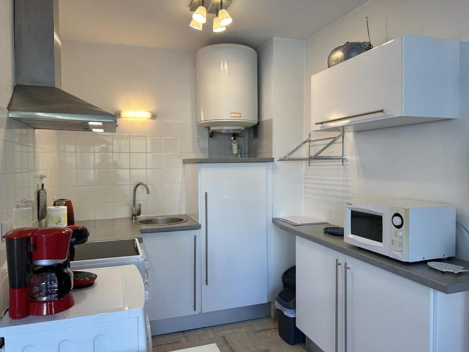 541 - Studio en rez-de-jardin à quelques pas de la plage Apartment in Brittany