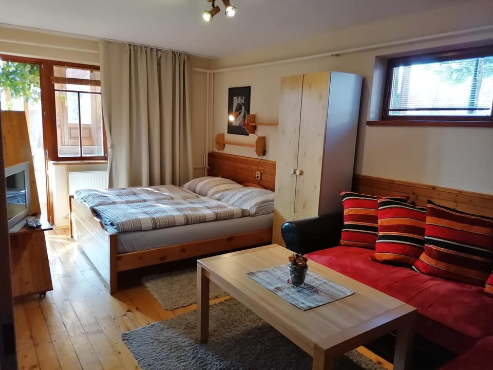 Living room, Bedroom