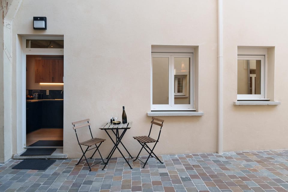 Inner courtyard view