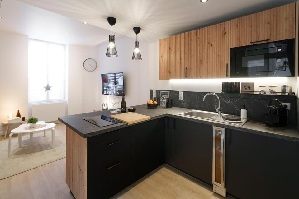TV and multimedia, Coffee/tea facilities, Kitchen or kitchenette, minibar, stove, stove, toaster, washing machine, kitchen, kitchen