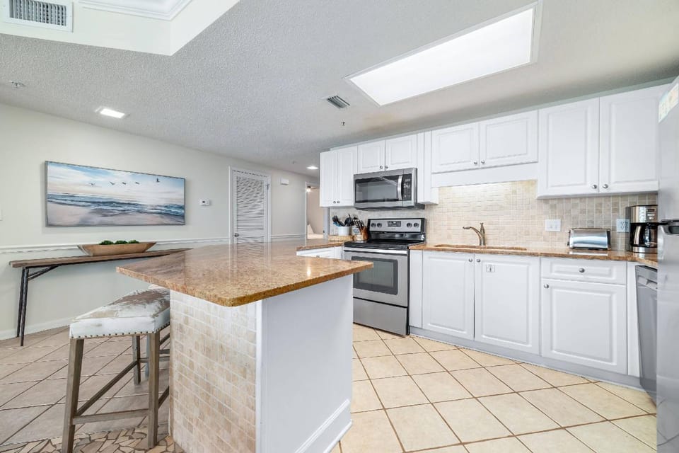 Phoenix X 1203 House in Ono Island