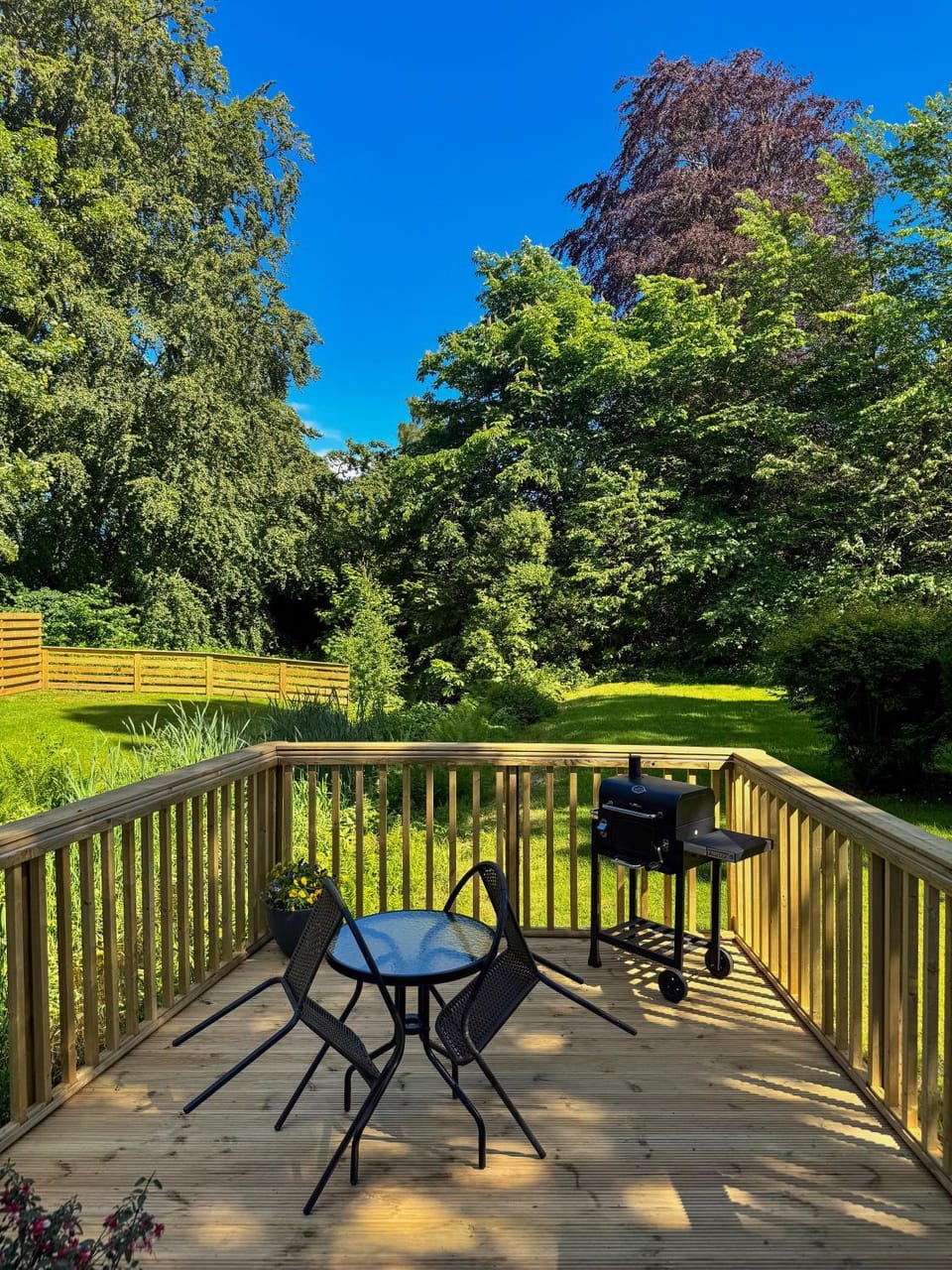 Patio, BBQ facilities
