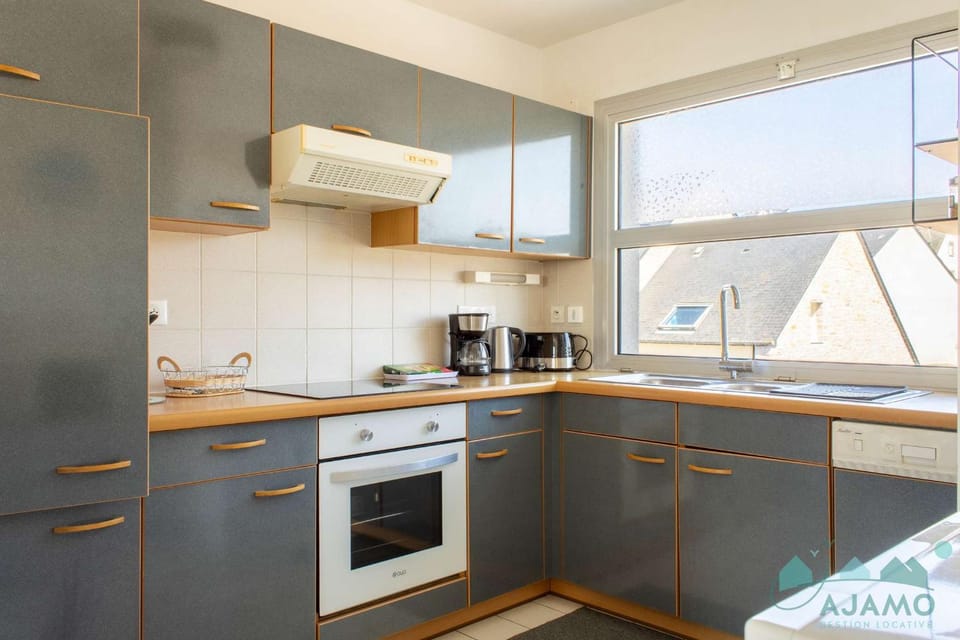 527 - T2 en duplex avec vue sur la plage et le Port d'Erquy Apartment in Brittany