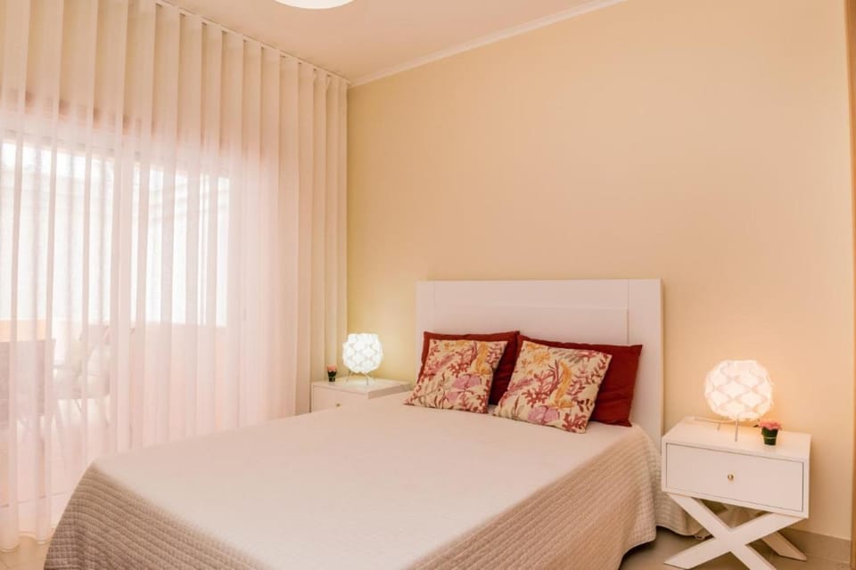 NEW !! Two Bedroom Cabanas Tavira - Banda Musical ORANGE Apartment in Cabanas de Tavira