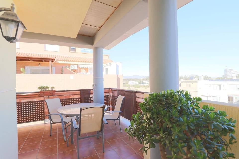 Enorme terraza con vistas al mar by Hometels Apartment in Port de Sagunt