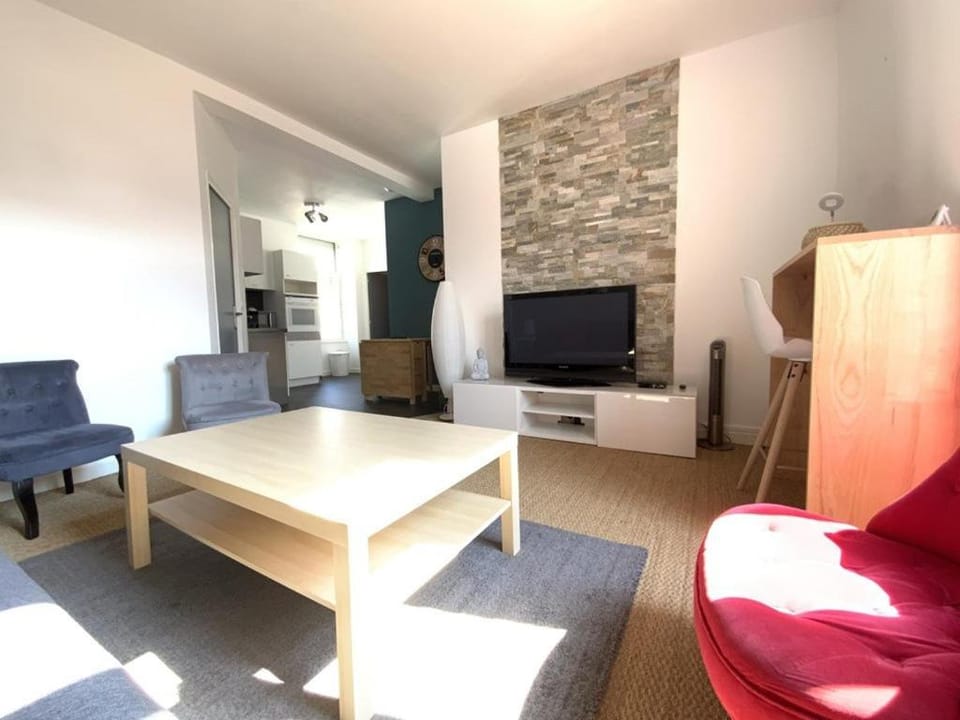 653 - Appartement à Erquy, à 100m de la plage et des commerces Apartment in Brittany